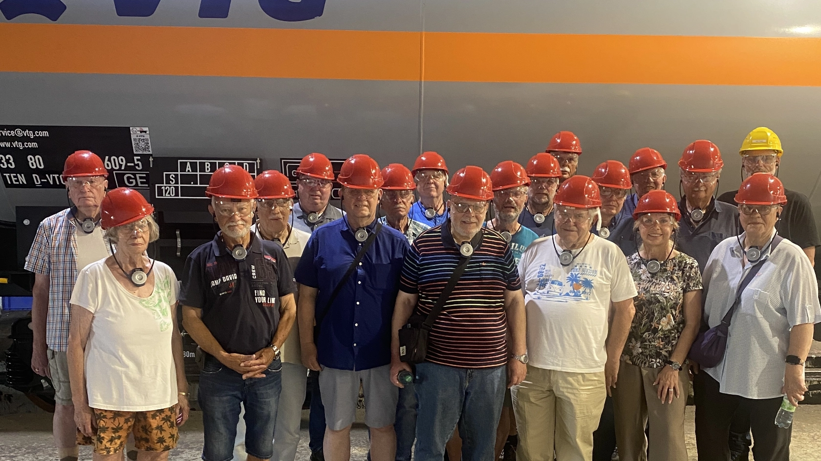 Gruppenfoto zum Abschluss des Betriebsrundgangs.