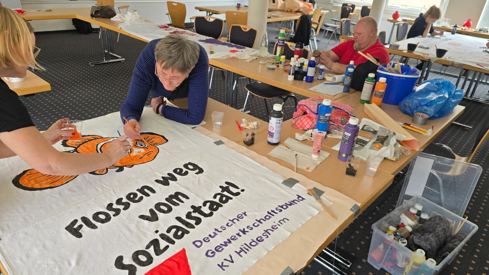 Erstellung eines Transparentes für die MAifeier 2026 in Hildesheim.