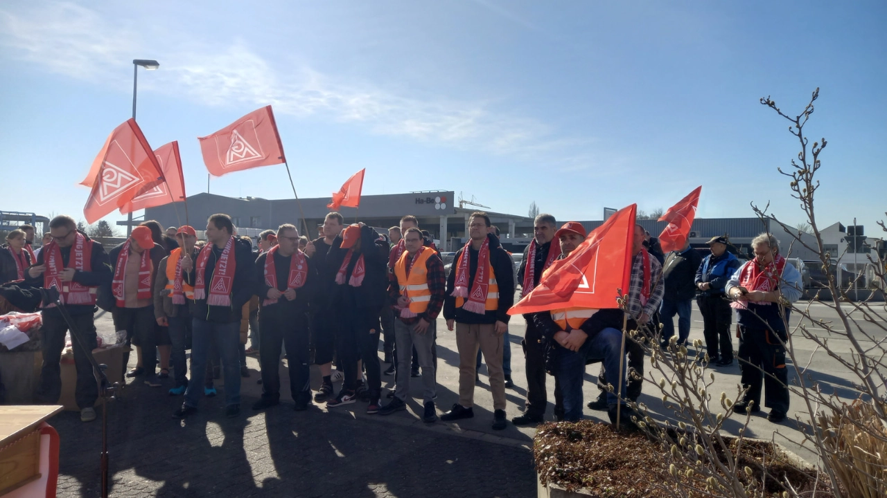 Warnstreik im "Das Teppichwerk"