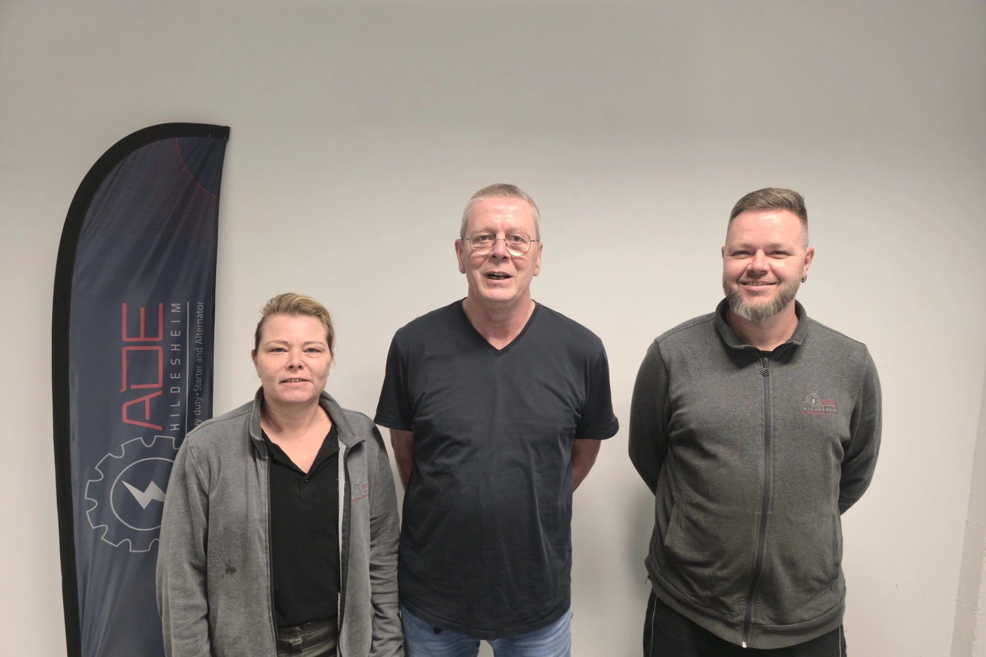 Der Ende November 2025 neu gegwählte Betriebsrat bei ADE in Hildesheim.