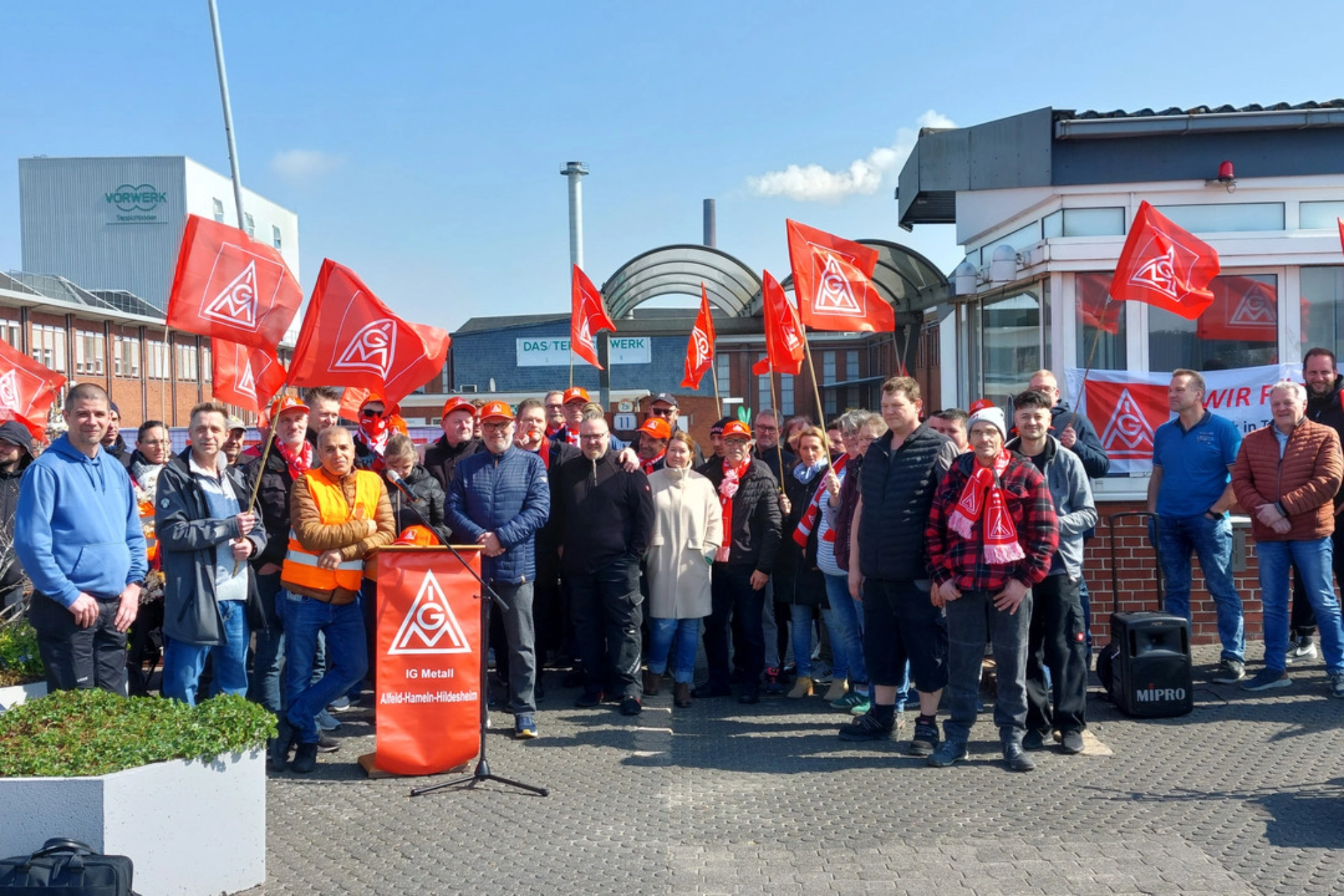 Warnstreiks brachten Verhandlungsergebnis: Warnstreik bei Das Teppichwerk