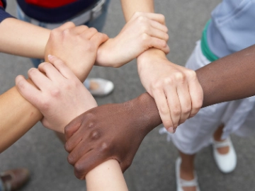 Demokratie: Unverzichtbarer Sozialstaat